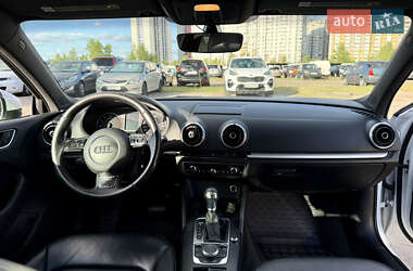 Седан Audi A3 2015 в Києві