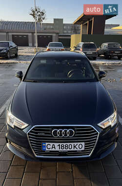 Хэтчбек Audi A3 2018 в Черкассах