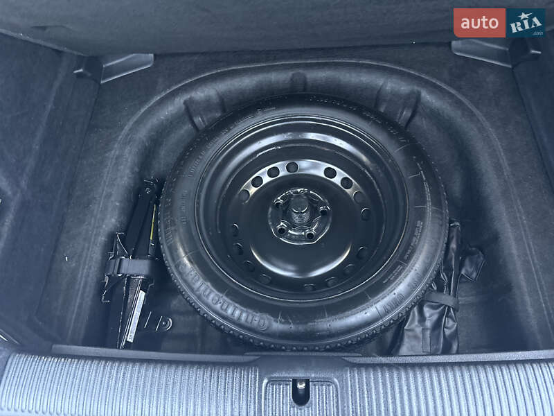 Хэтчбек Audi A3 2015 в Киеве фото 41 Хэтчбек Audi A3 2015 в Киеве