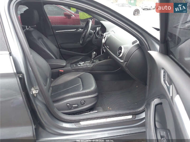Седан Audi A3 2017 в Киеве фото 10 Седан Audi A3 2017 в Киеве