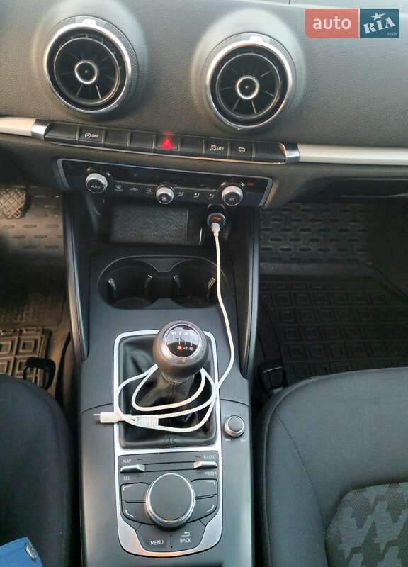 Хэтчбек Audi A3 2013 в Одессе