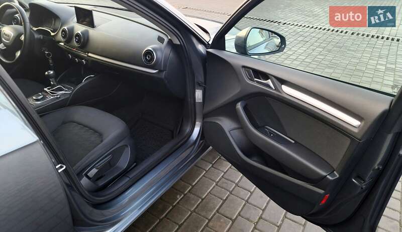 Хэтчбек Audi A3 2013 в Одессе