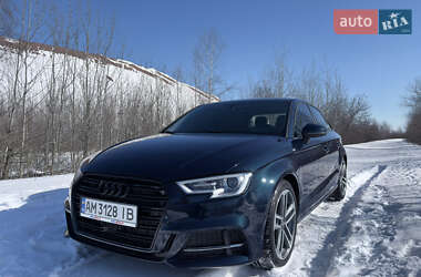 Седан Audi A3 2016 в Коростене