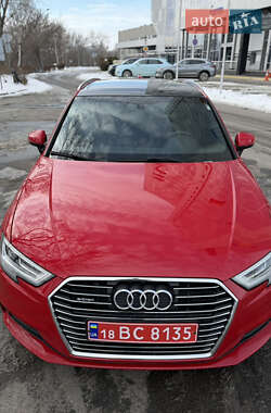 Хэтчбек Audi A3 2018 в Киеве