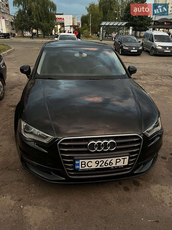 Седан Audi A3 2014 в Івано-Франківську