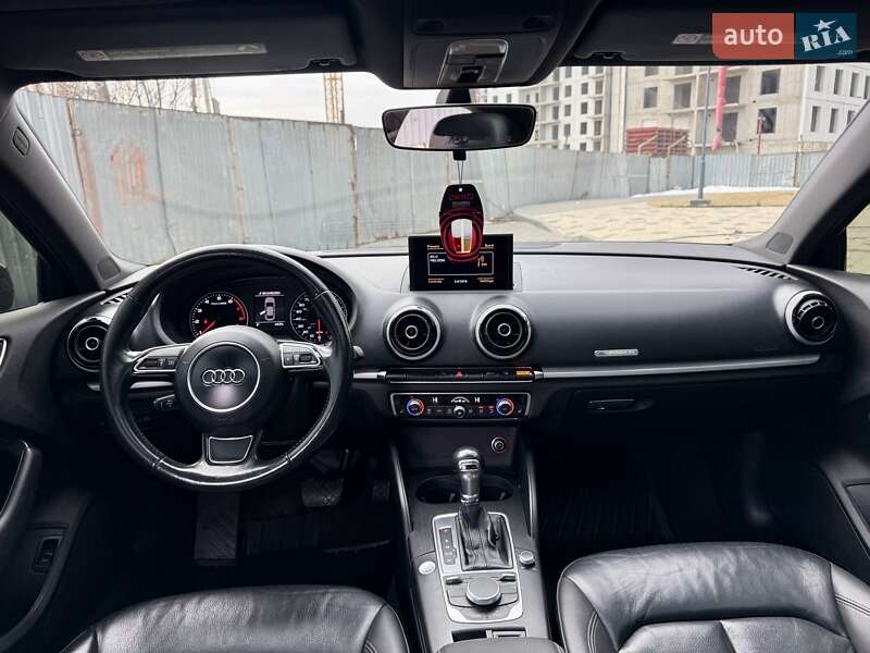 Седан Audi A3 2016 в Одессе
