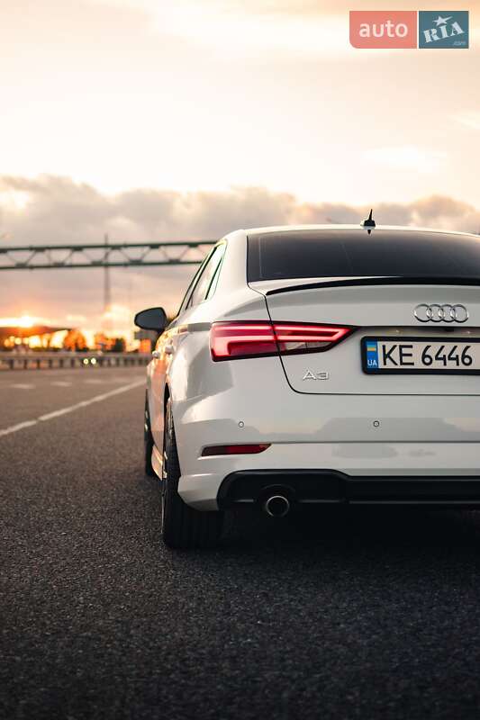 Седан Audi A3 2020 в Полтаві