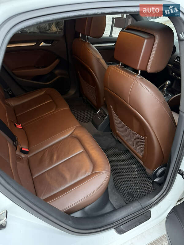Седан Audi A3 2015 в Білій Церкві