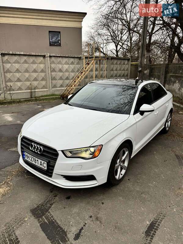 Седан Audi A3 2015 в Одессе