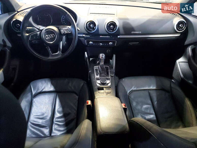Седан Audi A3 2017 в Коломиї