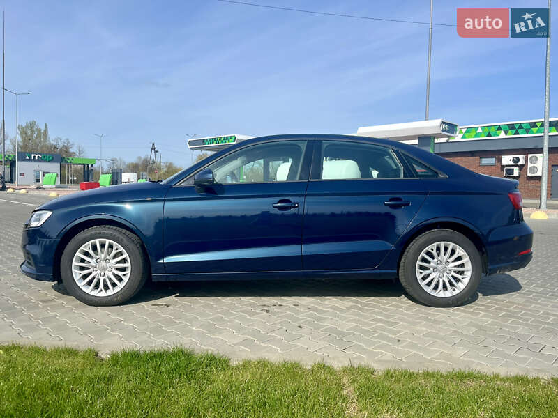 2018 Audi A3, VIN WAZUZZZ8V6JA48273:plate — фото 1 (autoria)