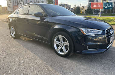 Седан Audi A3 2016 в Львове