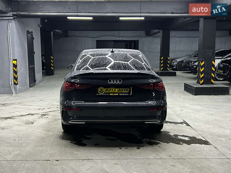 Седан Audi A3 2024 в Чернівцях