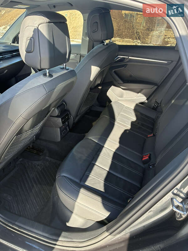 Седан Audi A3 2022 в Киеве