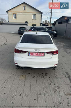 Седан Audi A3 2019 в Владимире