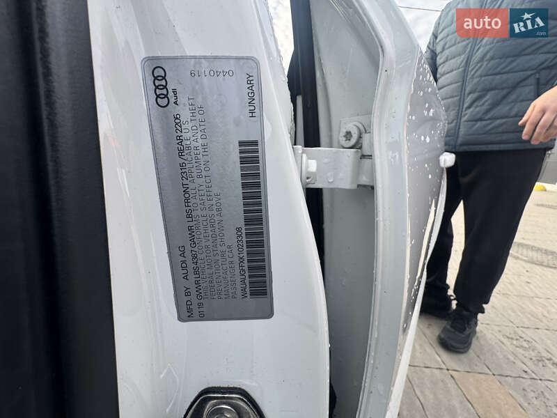 Седан Audi A3 2019 в Владимире