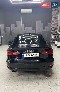 Седан Audi A3 2015 в Житомирі