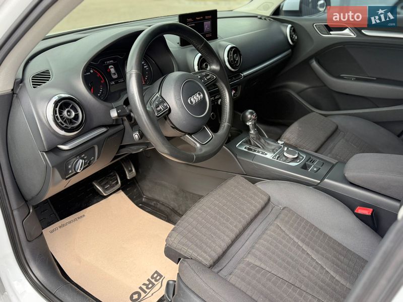 Седан Audi A3 2013 в Кропивницькому