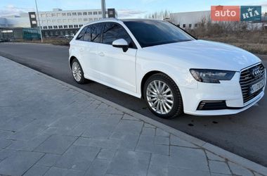 Хэтчбек Audi A3 2016 в Василькове