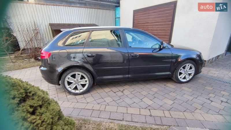 Хетчбек Audi A3 2010 в Перемишлянах