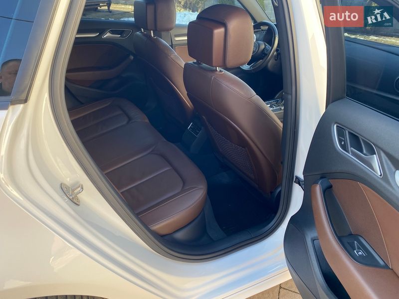 Хэтчбек Audi A3 2017 в Ровно