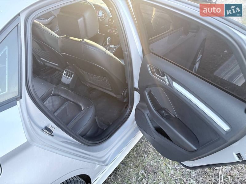 Седан Audi A3 2015 в Івано-Франківську
