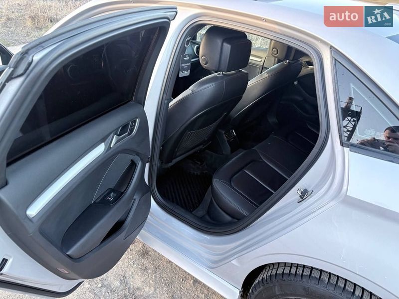 Седан Audi A3 2015 в Івано-Франківську