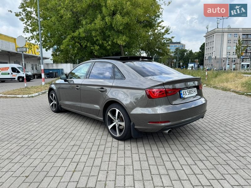 Седан Audi A3 2015 в Києві