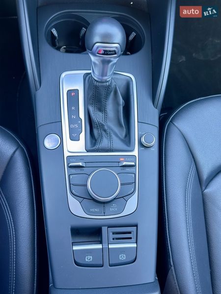 Хэтчбек Audi A3 2015 в Киеве