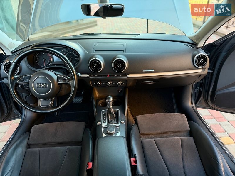 Хетчбек Audi A3 2016 в Одесі