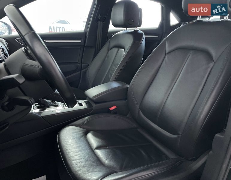 Седан Audi A3 2016 в Львові