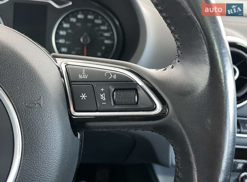 Седан Audi A3 2016 в Львові