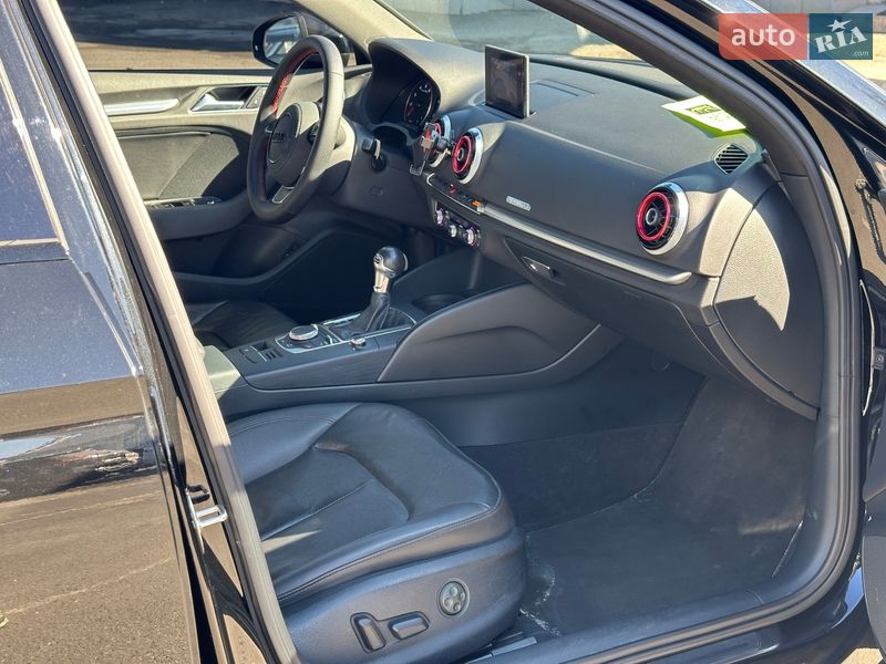 Седан Audi A3 2015 в Киеве