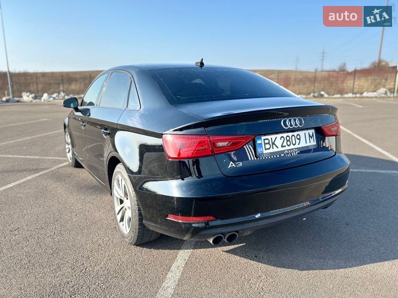 Седан Audi A3 2014 в Ровно