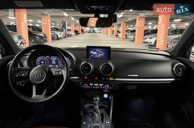 Седан Audi A3 2018 в Киеве