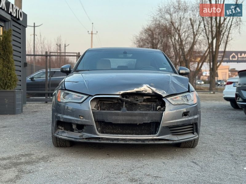 Седан Audi A3 2015 в Львові