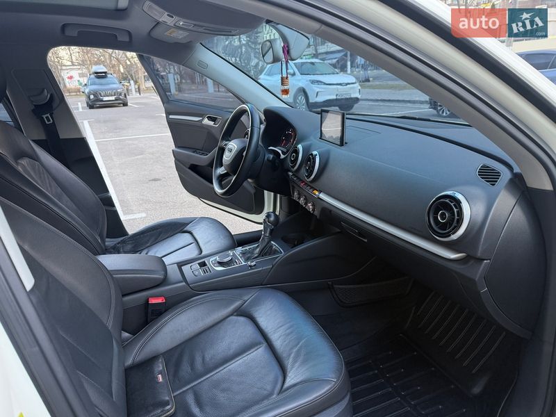 Хэтчбек Audi A3 2014 в Одессе