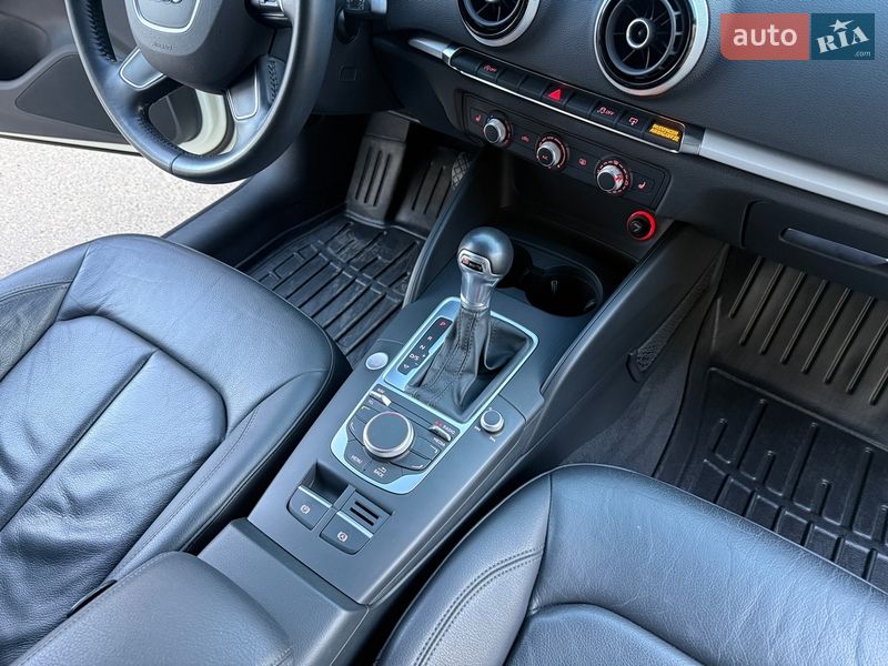 Хэтчбек Audi A3 2014 в Одессе