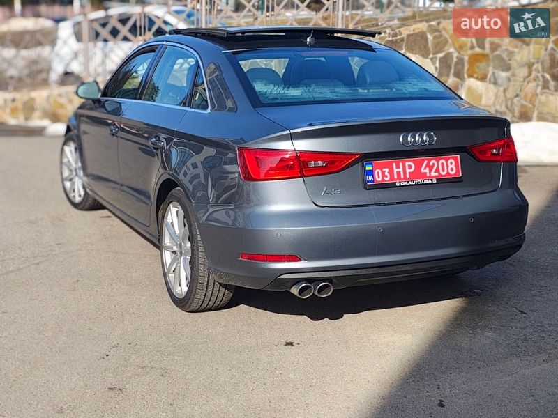 Седан Audi A3 2015 в Ровно