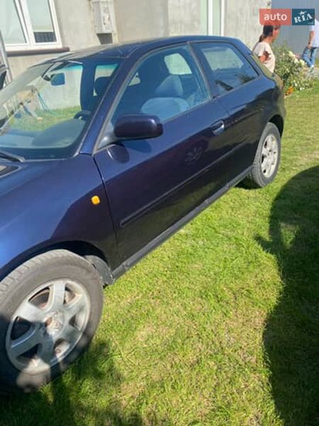 Хетчбек Audi A3 1998 в Маневичах