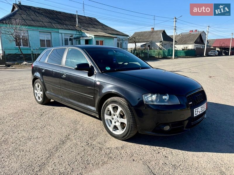 Хэтчбек Audi A3 2004 в Староконстантинове