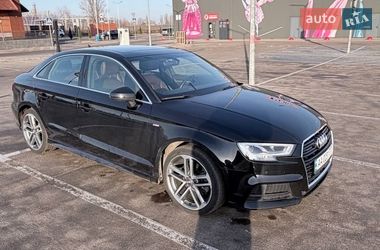 Седан Audi A3 2017 в Киеве