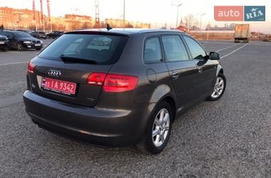 Хетчбек Audi A3 2013 в Чернівцях