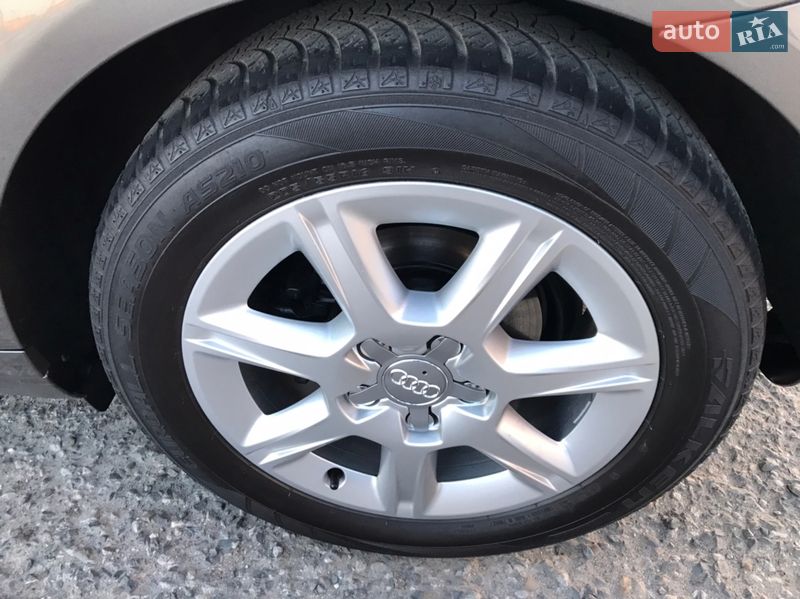 Хетчбек Audi A3 2013 в Чернівцях