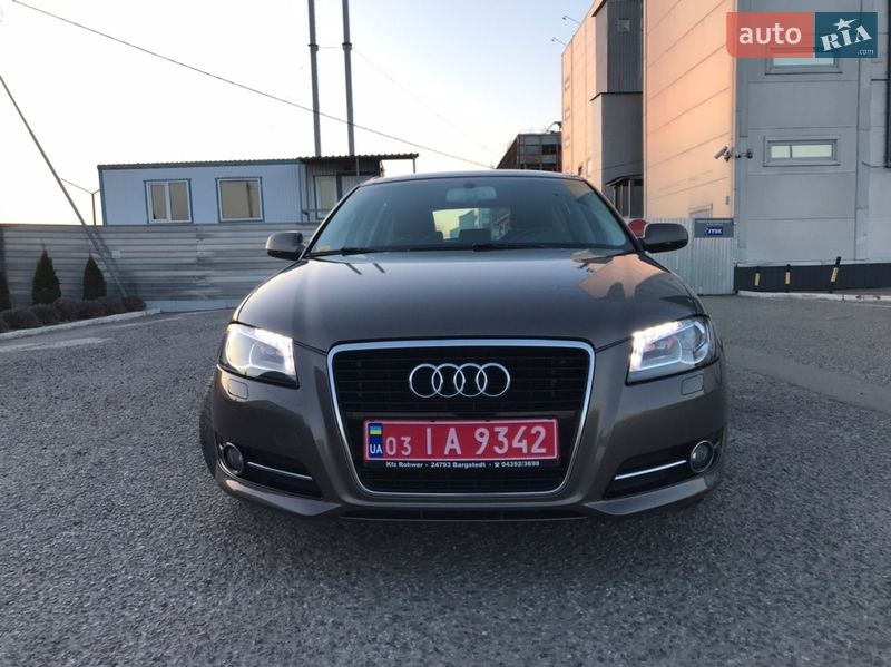 Хетчбек Audi A3 2013 в Чернівцях