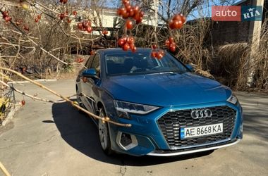 Седан Audi A3 2022 в Киеве