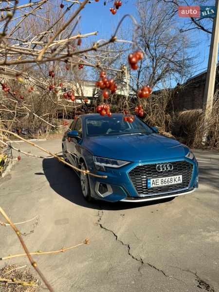 Седан Audi A3 2022 в Киеве