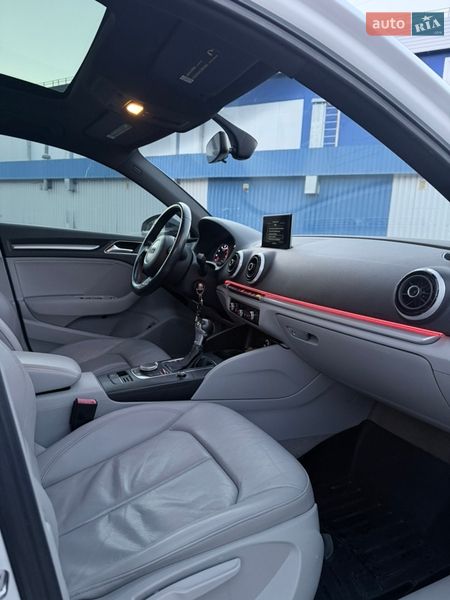 Седан Audi A3 2015 в Днепре