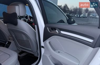Седан Audi A3 2015 в Дніпрі
