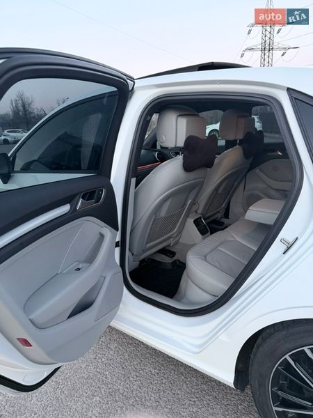 Седан Audi A3 2015 в Днепре